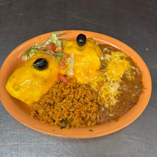 B. Pollo Fundido Lunch Special.